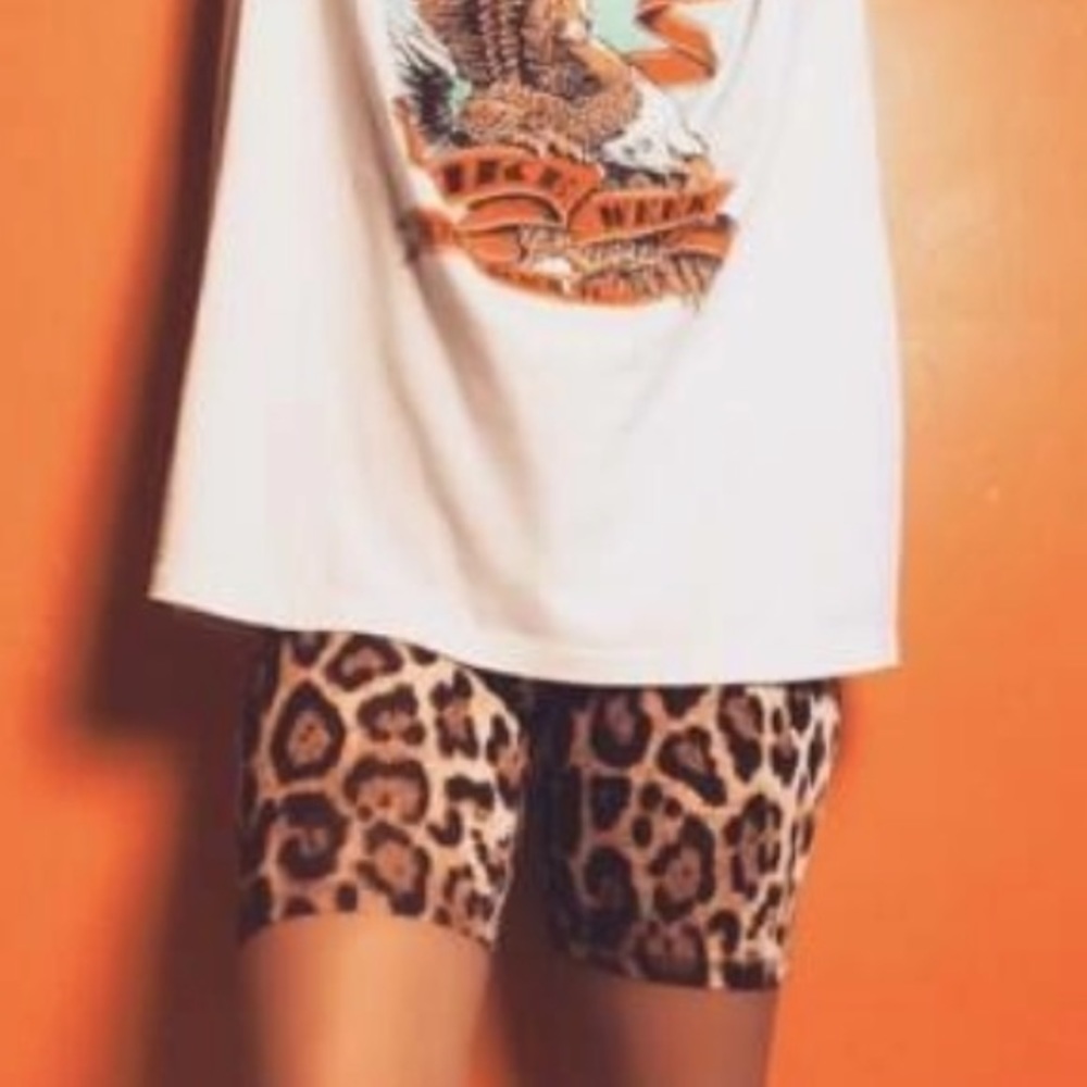 LAST 1 - leopard print biker shorts - Picture 7 of 7